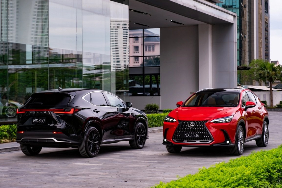 Lexus NX 2022 offers Vietnamese customers prices from 3.01 billion VND, the most expensive in the segment 1